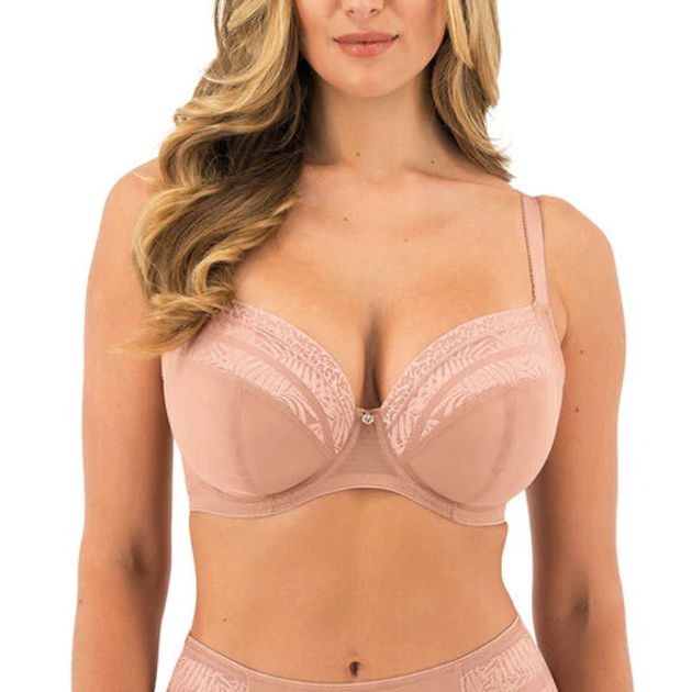 La Isla - 【Balconette bra】Support is beautiful luxurious passion lace  balconette bra. Highlighted by a beautiful lace overlay on lightly lined  seamless underwire cups,accented.Side boning smoothes and support.Fit for  plus size bust.