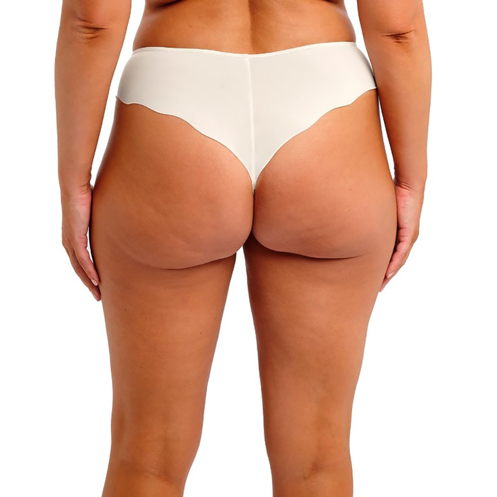 Magdalena Thong Ivory