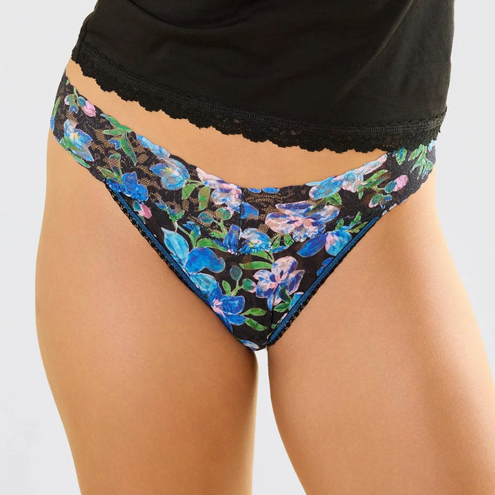 Printed Signature Lace Low Rise Thong