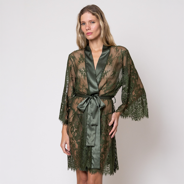 Short Lace Robe Pinho