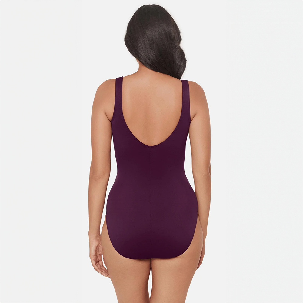 Avra One Piece Bing