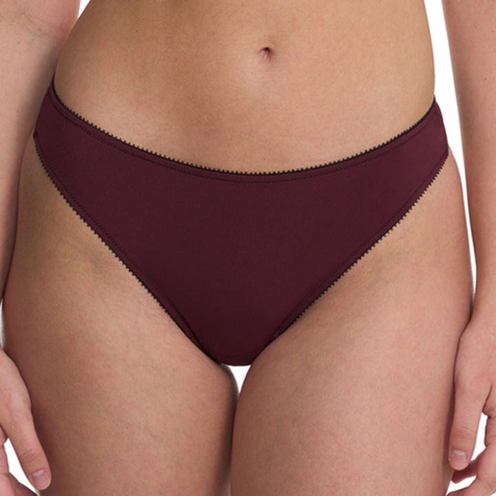 Persuasion Thong Fig