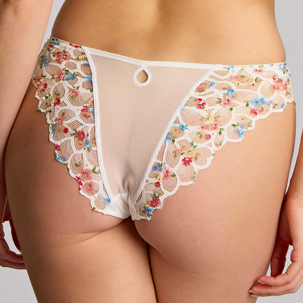 Allure Brazilian Bloom