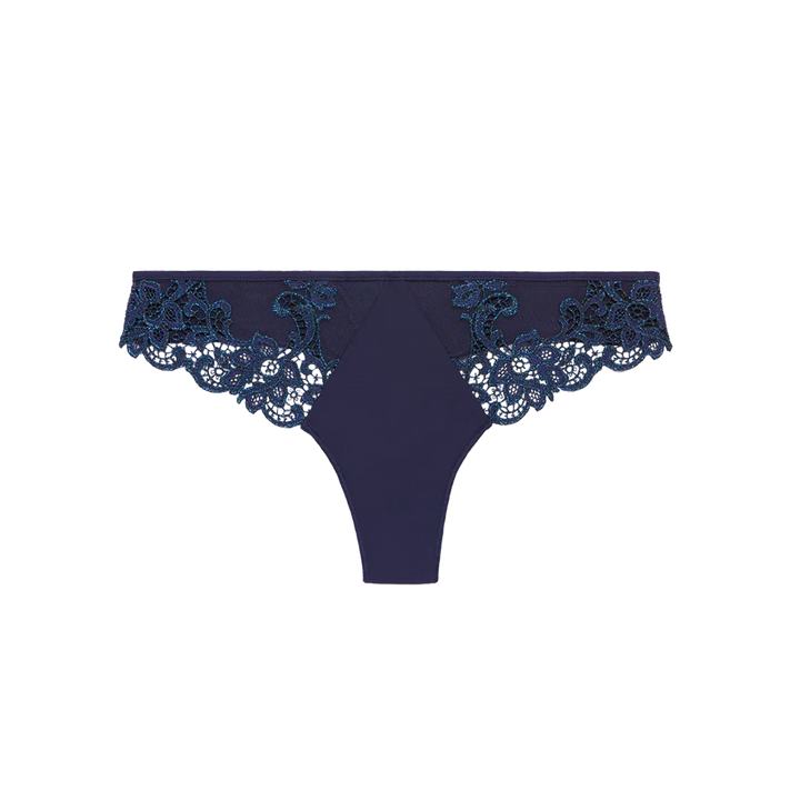 Saga Thong Sapphire
