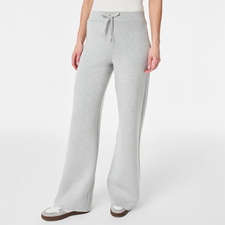 AirEssentials Wide Leg Pant