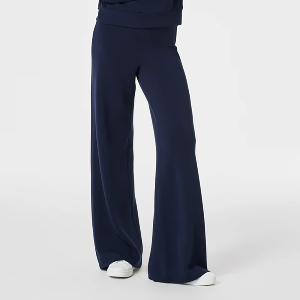 AirEssentials Wide Leg Pant Navy