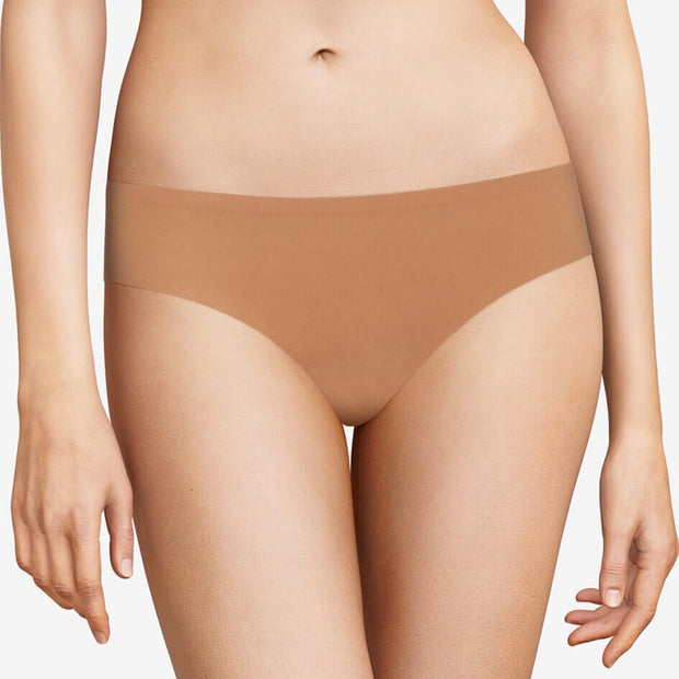 Chantelle Soft Stretch One Size Seamless Bikini 2643 Basic Colors –  Petticoat Fair Austin