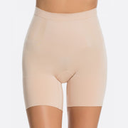 Spanx OnCore Mid-Waist Short Ss6615
